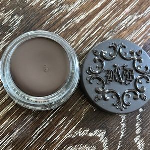 24-Hour Super Brow Long-Wear Pomade